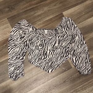 EUC RUE21+ 3X CROPPED BLOUSE